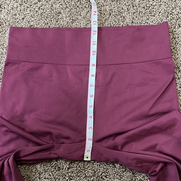 Knix Good to Go Seamless Leggings in Dark Cherry size XL - Picture 8 of 10